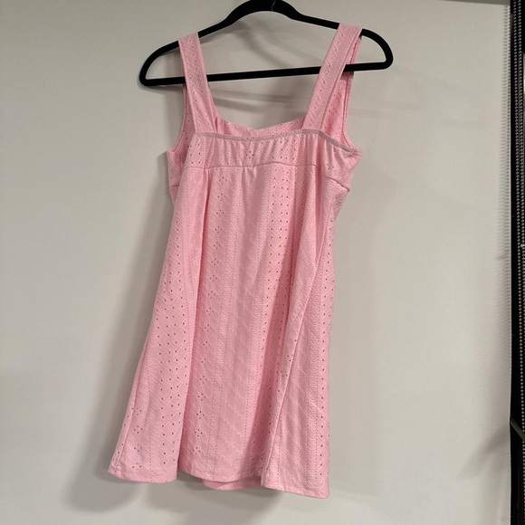 Elegant Pink Sleeveless Dress - Picture 2 of 2